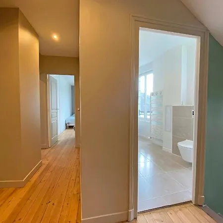 De La Poste 6 * Saint-Fraimbault-sur-Pisse