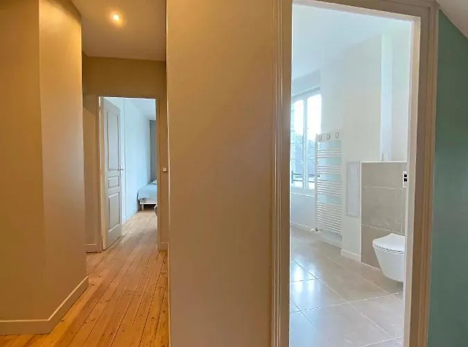 De La Poste 6 * Saint-Fraimbault-sur-Pisse