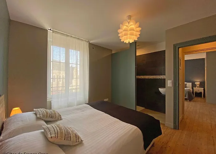 De La Poste 6 * Saint-Fraimbault-sur-Pisse